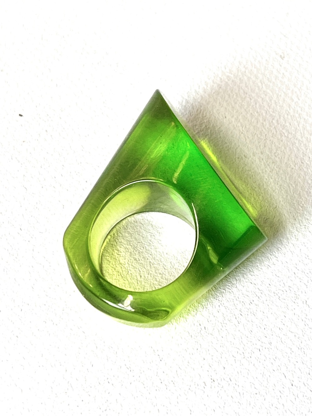 Vintage Lucite Ring Size Grass Green High Slanted Oval Modern Chunky Acrylic
